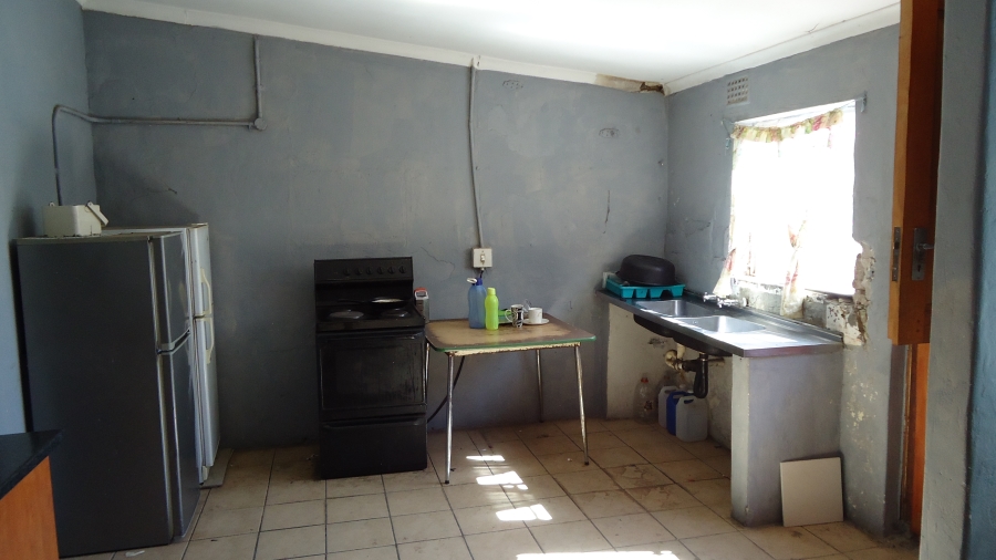 12 Bedroom Property for Sale in Ravensmead Western Cape